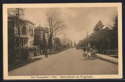 AK Bad Georgenthal i. Thür., Bahnhofstrasse mit Postgebäude