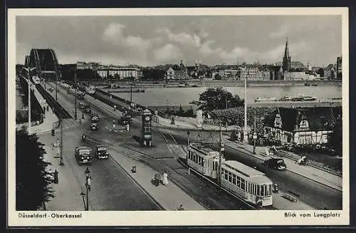 AK Düsseldorf-Oberkassel, Strassenbahn kreuzt den Luegplatz