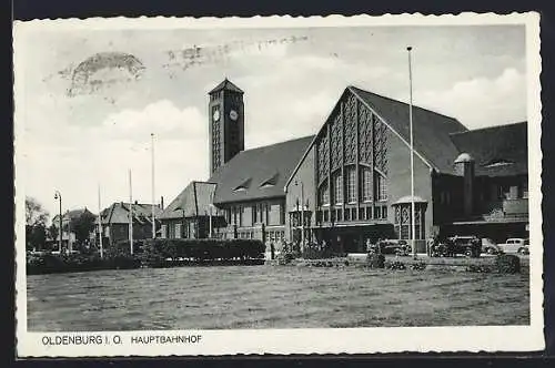 AK Oldenburg i. O., Hauptbahnhof und Uhrturm