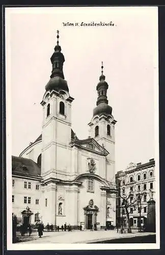 AK Wien, Servitenkirche mit Passanten