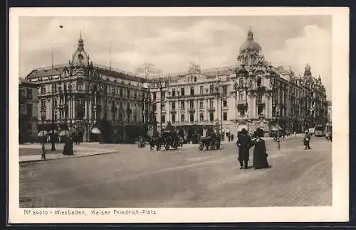 AK Wiesbaden, Kaiser Friedrich Platz und Hotel Nassau