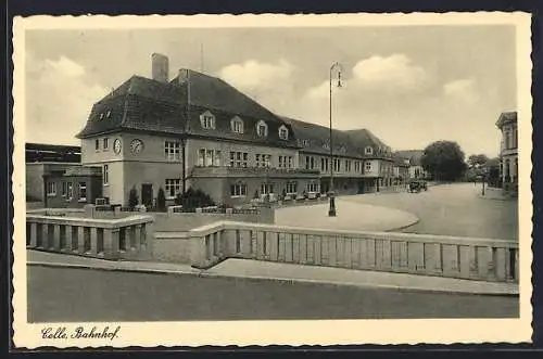 AK Celle, Bahnhof mit Strassenpartie