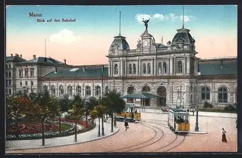 AK Mainz, Strassenbahnen am Bahnhof