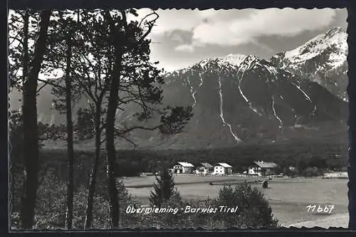 AK Obermieming-Barwies, Ortsansicht mit den Bergen