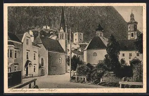 AK Rattenberg a. Inn, Strassenpartie mit Kirche