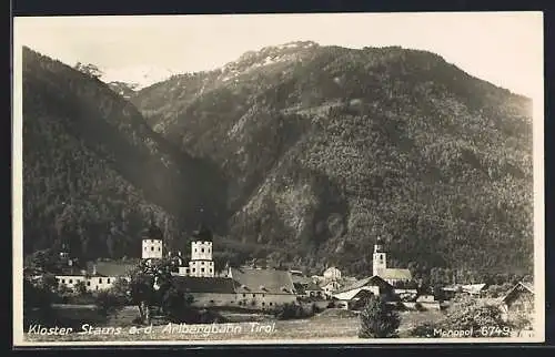 AK Stams a. d. Arlbergbahn, Ansicht mit Kloster Stams