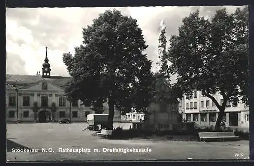 AK Stockerau, Rathausplatz mit Dreifaltigkeitssäule