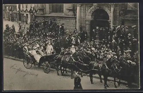 AK Silberhochzeit des Schaumburg-Lippischen Fürstenpaares 1907, Auffahrt zur Kirche