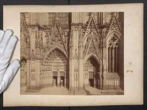 Fotografie unbekannter Fotograf, Ansicht Köln, Portal und Fasade des Dom