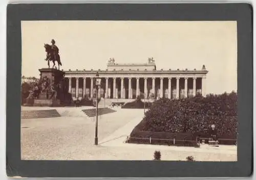 10 Fotografien J. F. Stiehm, Berlin, Ansicht Berlin, Unter den Linden, Kaiserpassage, Börse, Opernhaus, rotes Rathaus