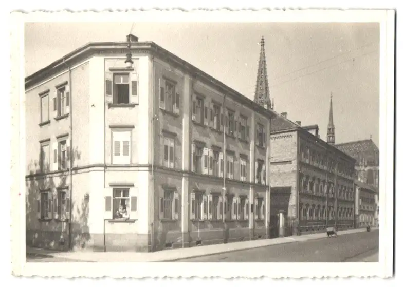 Fotografie unbekannter Fotograf, Ansicht Speyer a. Rh., Wohnhaus in der Schwerdstrasse 12 0