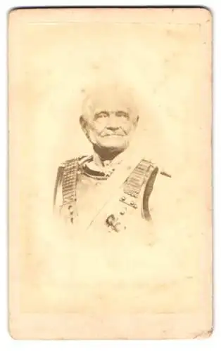 Fotografie Gustav Kleine, Naugard, Portrait Graf von Wrangel, Kgl. preussischer General Feldmarschall im Küriss