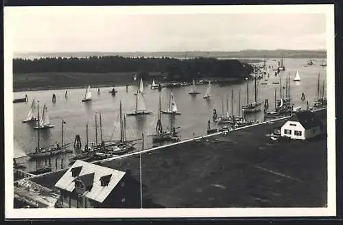 AK Travemünde, Blick vom Leuchtturm auf den Yachthafen