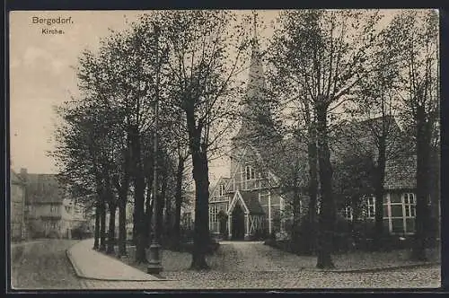 AK Hamburg-Bergedorf, Strassenpartie an der Kirche