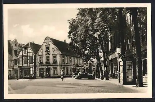 AK Beckum i. W., Marktplatz mit Cafe und Telefonhäuschen