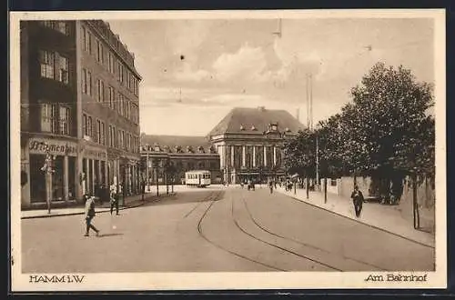 AK Hamm i. W., Strassenbahn am Bahnhof