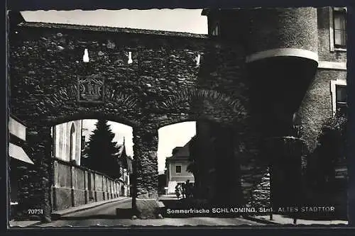 AK Schladming, Blick durchs Alte Stadttor