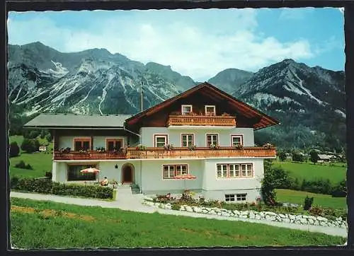 AK Ramsau am Dachstein, Frühstückspension Dounik mit Bergpanorama