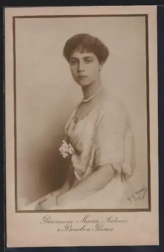 AK Prinzessin Maria Antonia v. Bourbon-Parma im Portrait