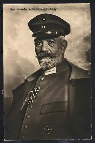 AK Reichskanzler von Bethmann Hollweg mit Eisernem Kreuz und Uniform