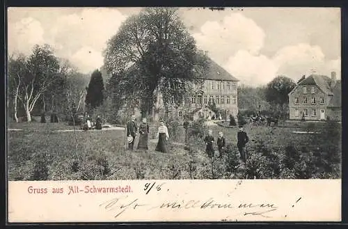 AK Alt-Schwarmstedt, Partie am Herrenhaus mit Besitzerfamilie