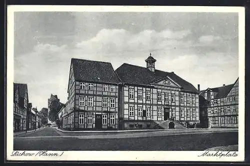 AK Lüchow bei Hann., Fachwerk am Marktplatz