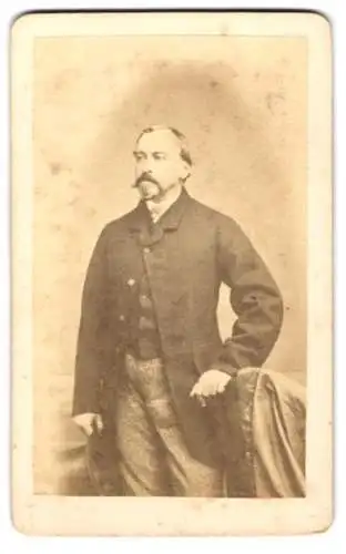 Fotografie Gustav Kleine, Naugard, Portrait Ernst Herzog von Sachsen-Coburg-Gotha