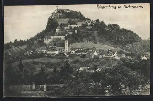 AK Riegersburg in Steiermark, Ortsansicht am Berg