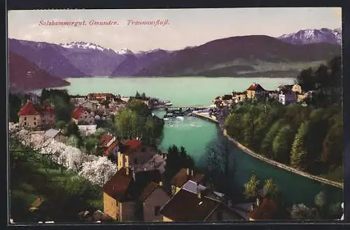 AK Gmunden /Salzkammergut, Traunausfluss aus der Vogelschau