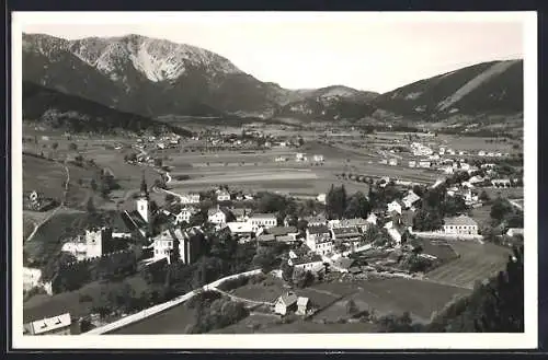 AK Puchberg am Schneeberg, Totalansicht mit Gebirge