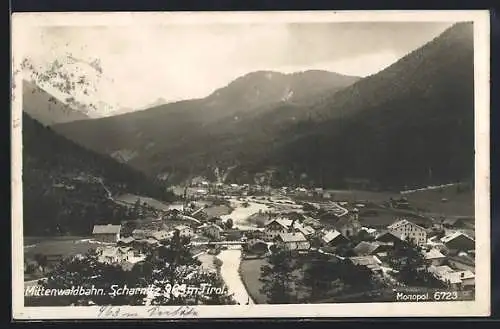 AK Scharnitz /Mittenwaldbahn, Ortsansicht mit Bergpanorama aus der Vogelschau