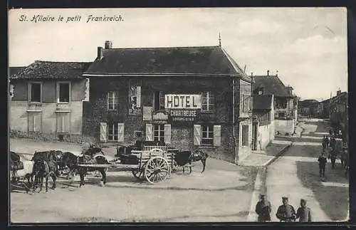 AK St. Hilaire-le-Petit, Ortsansicht mit Soldaten und Hotel Chartreuse