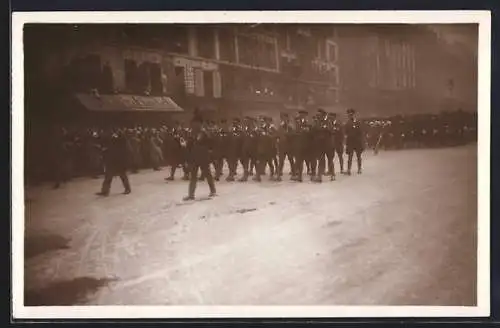 AK Funérailles du Maréchal Foch, 26.03.1929, Les Aviateurs Anglais