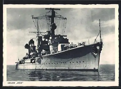 AK Kreuzer Köln bei ruhiger See, Kriegsmarine