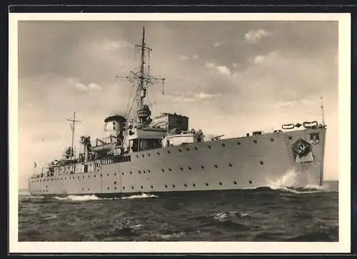 AK Schnellboot-Begleitschiff Tsingtau auf hoher See, Kriegsmarine