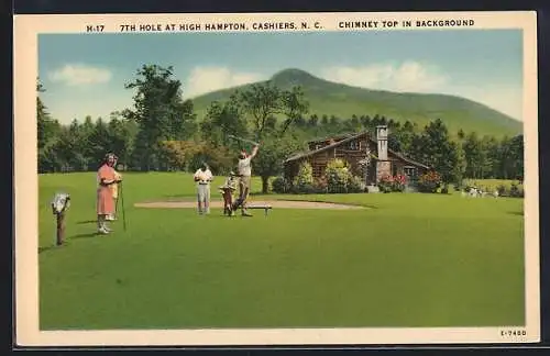 AK Cashiers, NC, 7th hole at High Hampton, Golfspieler vor dem Chimney Top