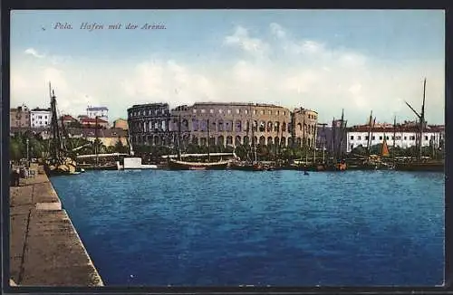 AK Pola, Hafen mit der Arena