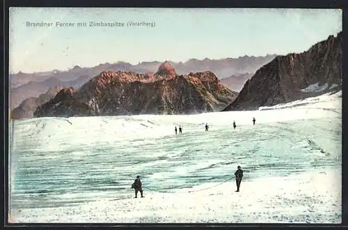 AK Brandner Ferner /Vorarlberg, Bergsteiger vor der Zimbaspitze