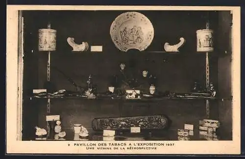 AK Paris, Exposition 1937, Pavillon des Tabacs, Une Vitrine de la Rétrospective