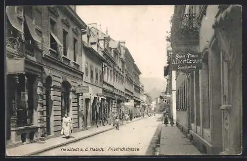 AK Neustadt a. d. Haardt, Friedrichstrasse mit Blumenhandlung Albert Grawe