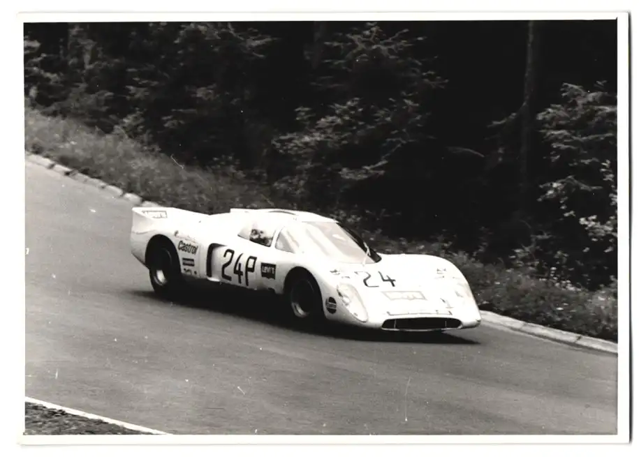 Fotografie Motorsport 1000km Rennen Nürburgring 1970, Rennwagen Chevron B16 Startnummer 24 0