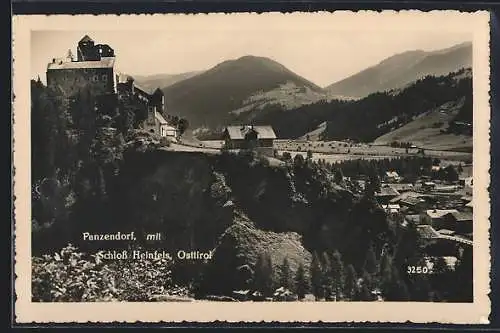 AK Panzendorf /Osttirol, Ortsansicht mit Schloss Heinfels