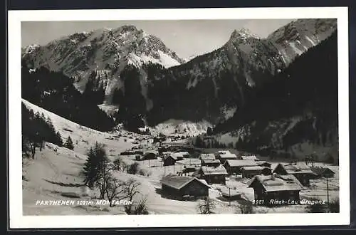 AK Parthenen /Montafon, Ortsansicht und Bergpanorama im Schnee