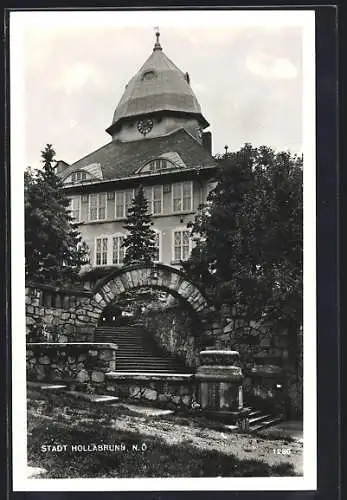 AK Hollabrunn, Schule