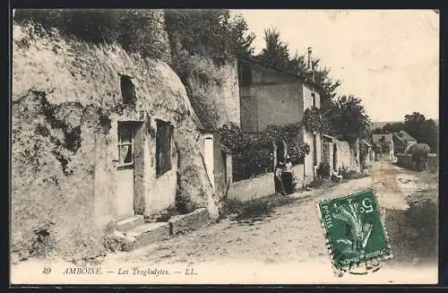 AK Amboise, Les Troglogytes