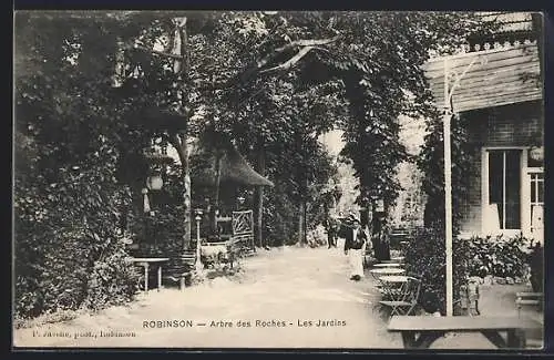 AK Robinson, Arbre des Roches, Les Jardins