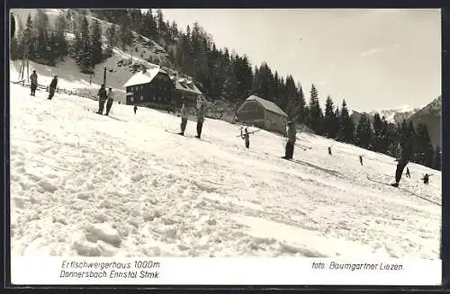 AK Ertlschweigerhaus, Berghütte im Ennstal, Skifahrer