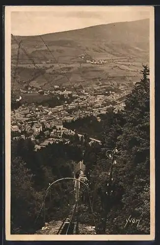 AK La Bourboule /Puy-de-Dome, Le Funiculaire du Plateau de Charlannes et vue sur La Bourboule