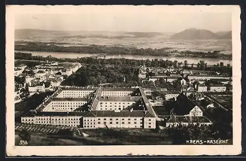 AK Krems a. d. Donau, Kaserne mit Donau und Fernblick aus der Vogelschau