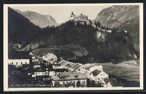 AK Werfen, Ortsansicht mit Veste Hohenwerfen